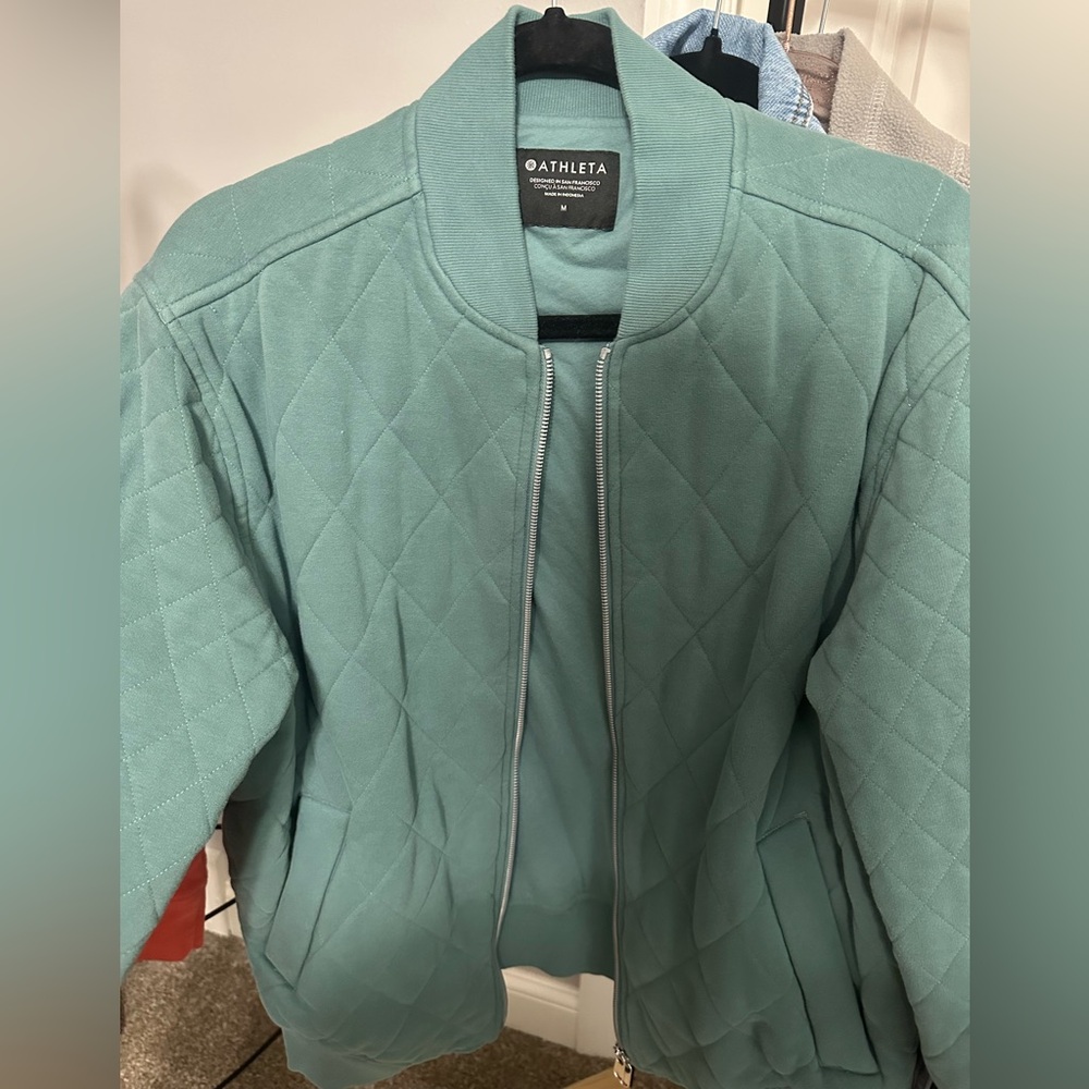 Athleta Quilted Jacket in Soft Green